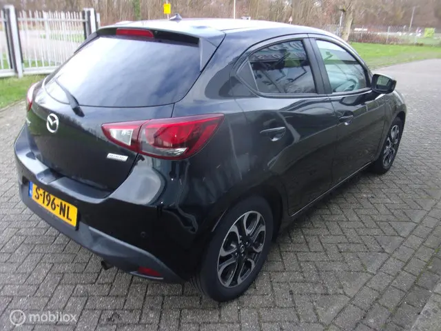 Mazda 2 1.5 Skyactiv-G Dynamic+ 2018 Benzine 4