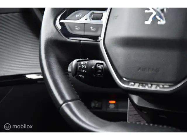 Peugeot 208 1.2 | Carplay | Cruise| Climate 2021 Benzine 14