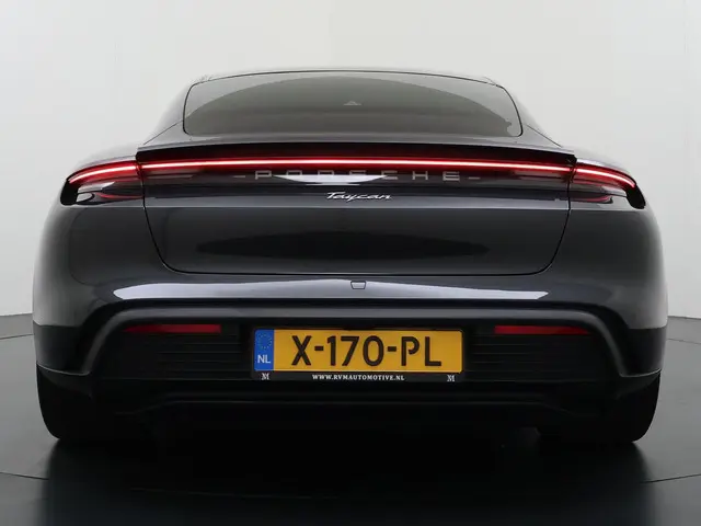 Porsche Taycan Performance 84 kWh 2024 Elektrisch 7