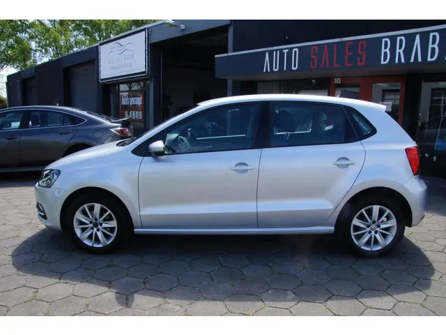 Volkswagen Polo 1.0 Trendline 2014 Benzine 2