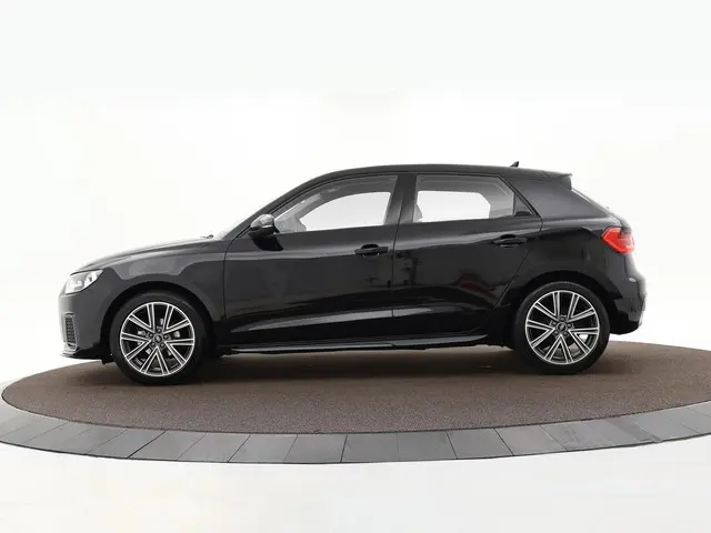 Audi A1 Sportback 25 TFSI S edition 95 PK 2025 Benzine 24