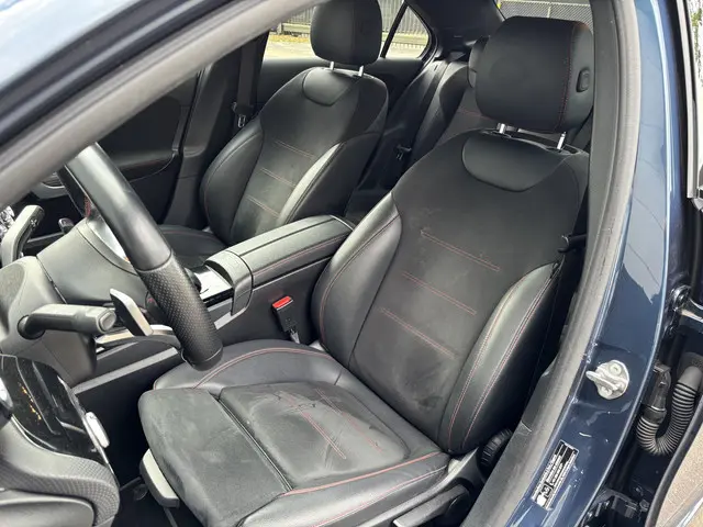 Mercedes-Benz A-Klasse Business AMG 2022 Benzine 11