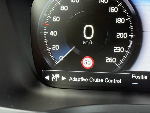 Volvo V60 2.0 B4 Momentum Business 2021 Benzine 17