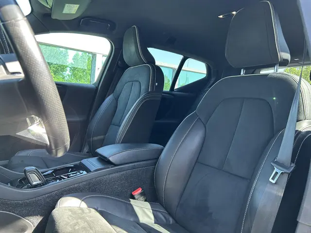Volvo XC40 1.5 T2 R-Design 2021 Benzine 7