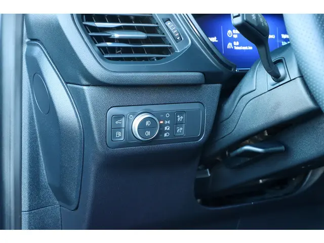 Ford Kuga 2.5 PHEV ST-Line X 2022 Hybride Benzine 24