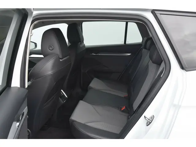 Škoda Enyaq iV 60 2022 Elektrisch 12