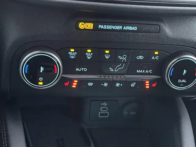 Ford Kuga 2.5 PHEV ST-Line X 2024 Hybride Benzine 26