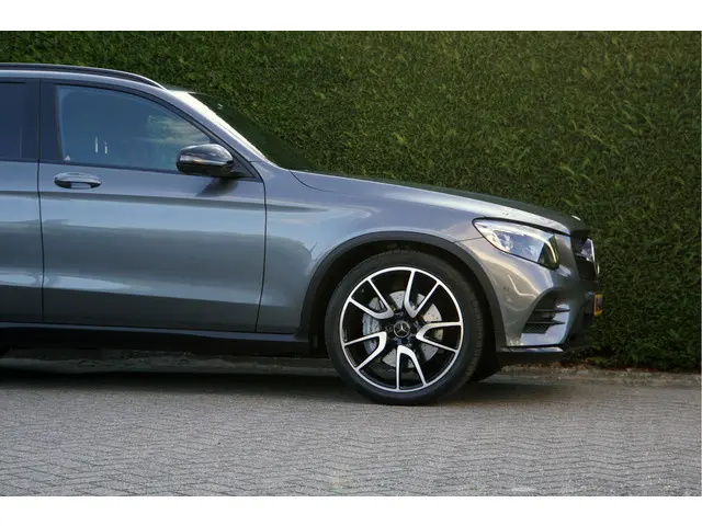 Mercedes-Benz GLC AMG GLC 43 4MATIC Night 2018 Benzine 52