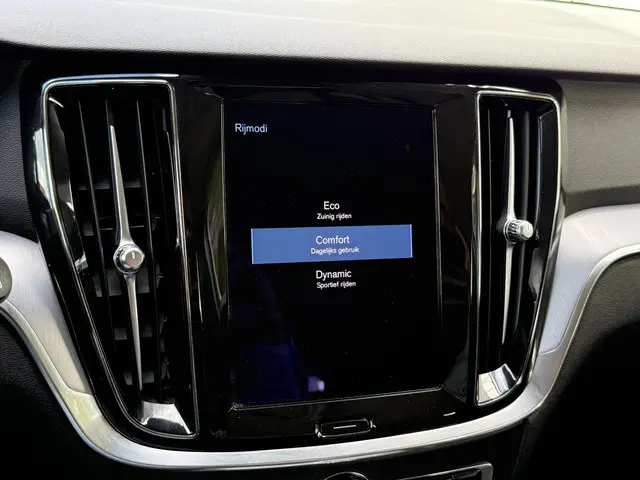 Volvo V60 2.0 B4 Business Pro 2021 Benzine 11