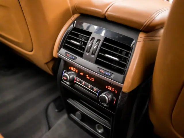 BMW X5 xDrive40e High Executive 2015 Hybride Benzine 18