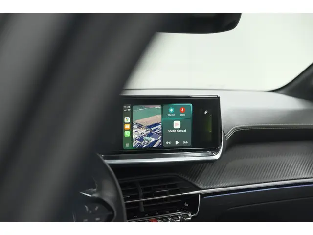 Peugeot 208 PureTech 100 GT 2021 Benzine 3