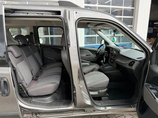 Fiat Doblò 1.4 T-Jet Lounge 2018 Benzine 12