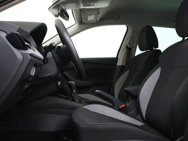 Škoda Kamiq 1.0 TSI Business Edition 2025 Benzine 9