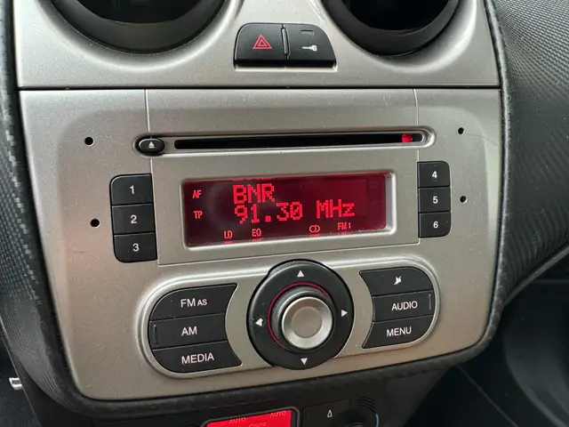 Alfa Romeo MiTo 1.3 JTDm ECO Distinctive 2013 Diesel 11