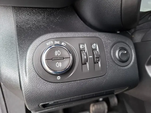 Opel Combo 1.5D L2H1 Edition 2021 Diesel 27