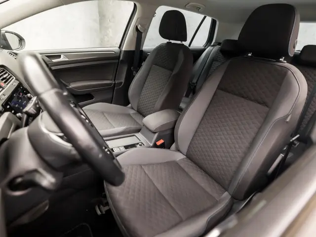 Volkswagen Golf 1.5 TSI Sportline 2018 Benzine 14