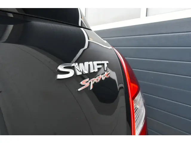 Suzuki Swift 1.6 Sport 2014 Benzine 9