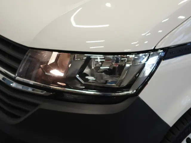 Volkswagen Transporter 2.0 TDI 110pk L2H1 2021 Diesel 4