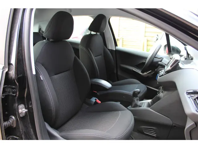 Peugeot 208 1.5 BlueHDi Blue Lease Active 2019 Diesel 15