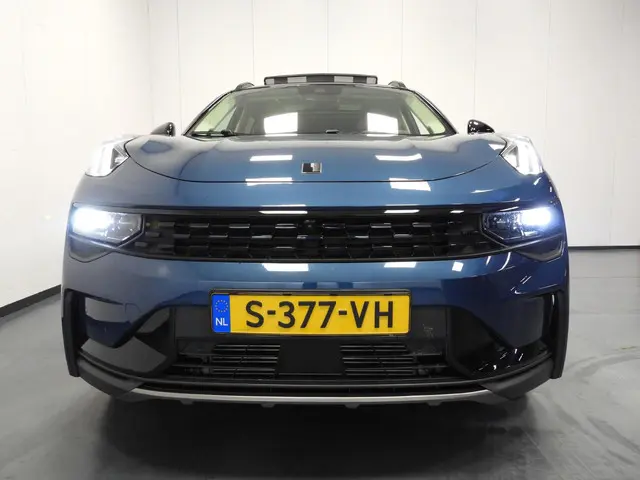 Lynk & Co 01 1.5 PHEV BlackLine 2023 Hybride Benzine 45