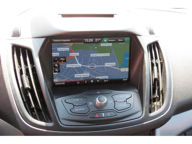 Ford Kuga 1.5 Trend , AIRCO , NAVI , LM VELG 2016 Benzine 17