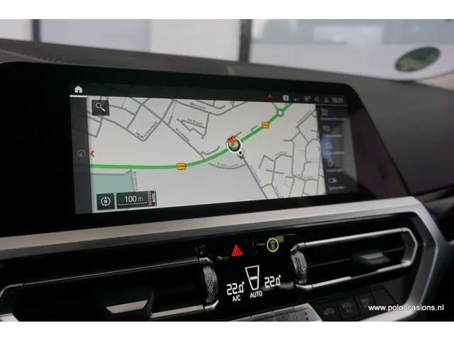 BMW 3 Serie Touring 320i 2020 Benzine 14