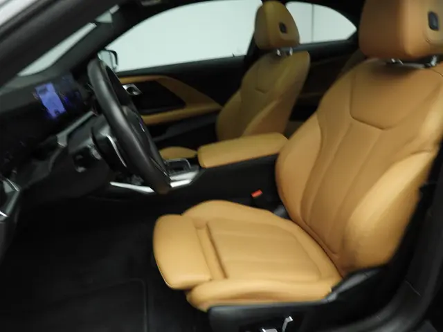 BMW 2 Serie Coupe 230i 2024 Benzine 7