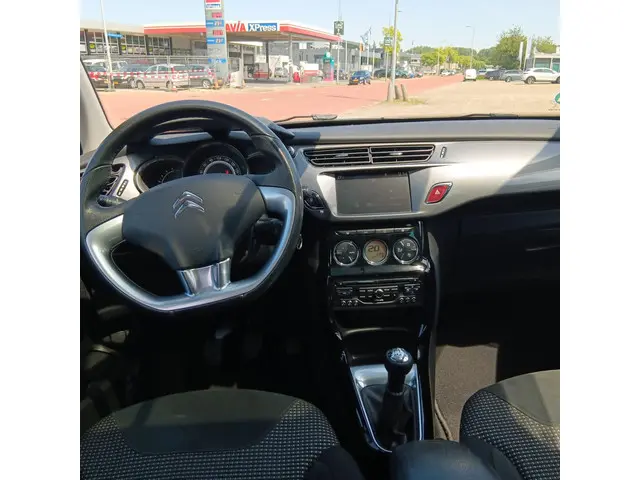 Citroën C3 1.2 VTi Exclusive 2014 Benzine 8