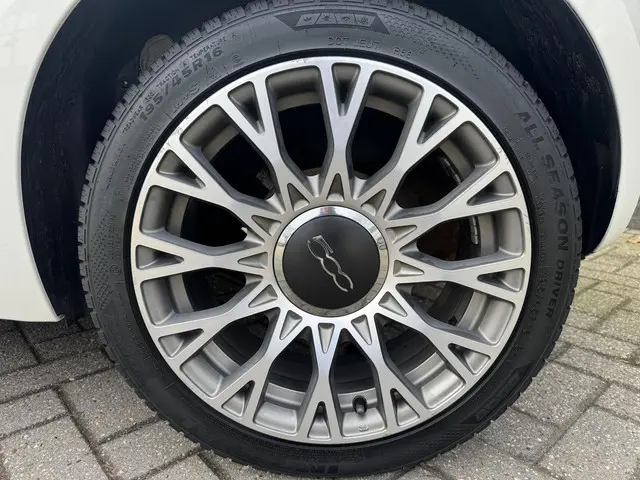 Fiat 500C 1.2 Lounge 2013 Benzine 39