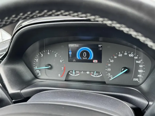 Ford Fiesta 1.0 ECOBOOST HYBRID TITANIUM 2022 Benzine 9