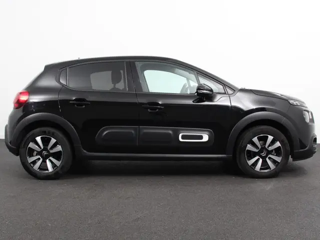 Citroën C3 1.2 PureTech Max 2024 Benzine 8