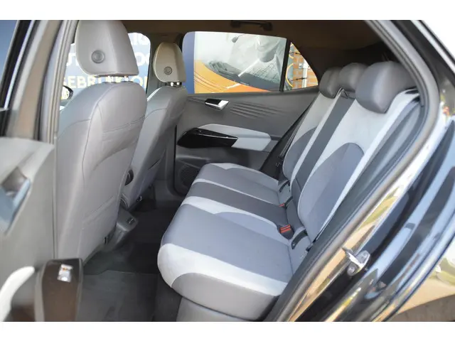 Volkswagen ID.3 First Plus 58 kWh 1e eig. 2020 Elektrisch 6