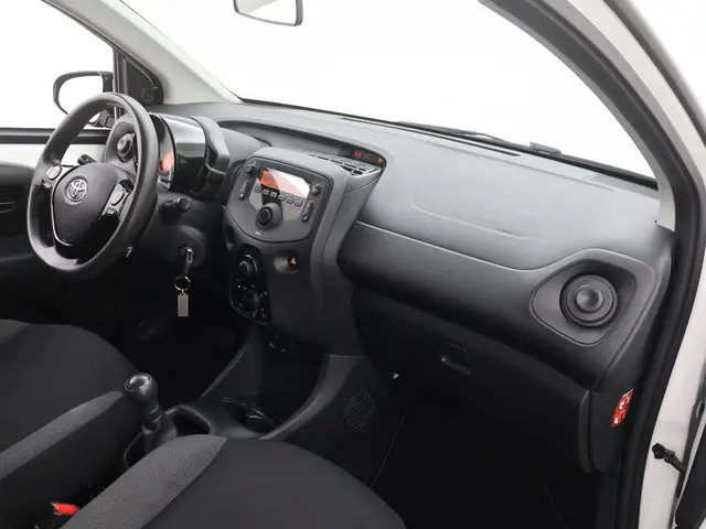 Toyota Aygo 1.0 VVT-i x-fun 2021 Benzine 18