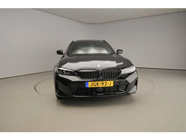 BMW 3 Serie Touring 330e 2025 Hybride Benzine 5