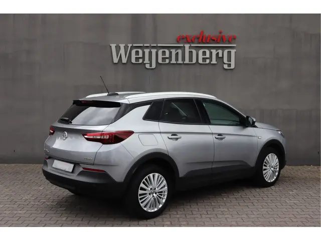 Opel Grandland X 1.2 Turbo 2017 Benzine 2