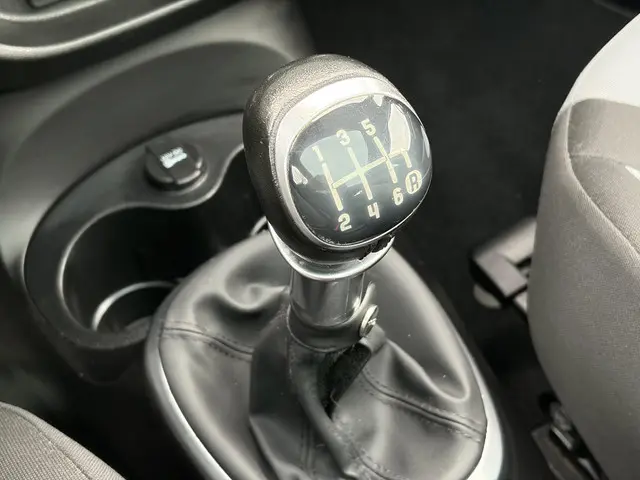 Fiat 500L 0.9 TwinAir Easy 2013 Benzine 23