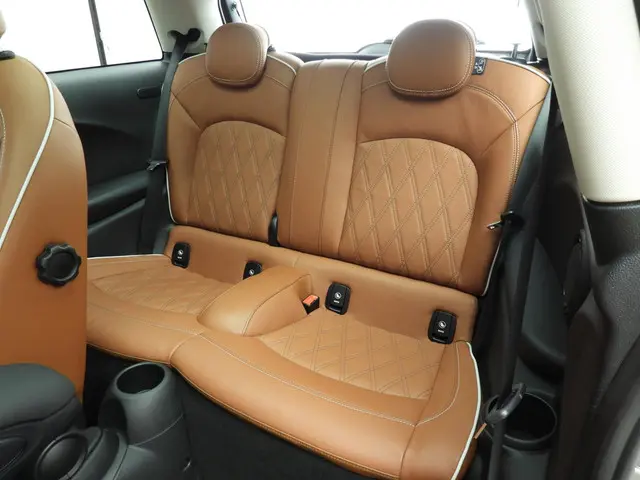 MINI 3-Deurs Cooper 2019 Benzine 8