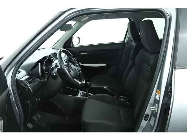Suzuki Swift 1.2 Select 2018 Benzine 16