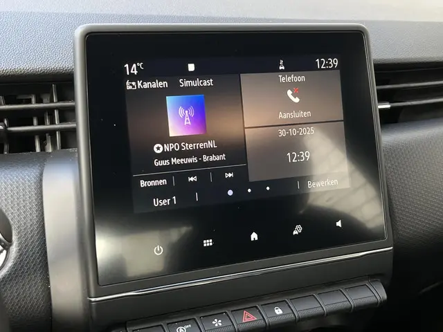 Renault Clio 1.0 TCe Intens 2020 Benzine 32