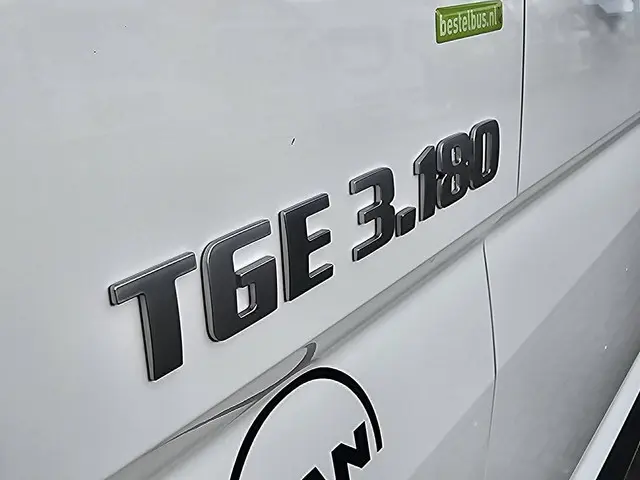 MAN TGE 3.180 2022 Diesel 14