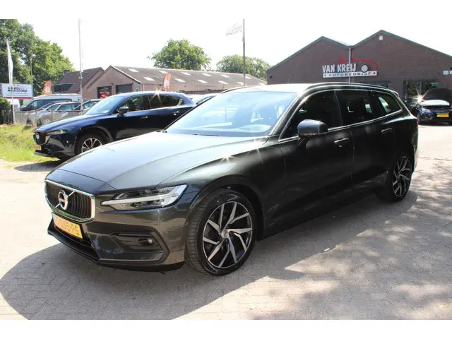 Volvo V60 2.0 T4 Momentum Pro 2019 Benzine 2