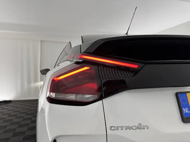 Citroën ë-C4 Shine 50 kWh [ 3-Fase ] 2021 Elektrisch 31