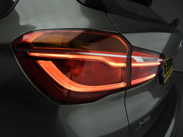 BMW X1 sDrive20i High Executive 2018 Benzine 39