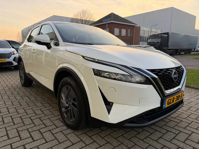 Nissan QASHQAI 1.3 MHEV Xtronic 2023 Hybride Benzine 6