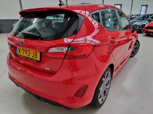 Ford Fiesta 1.0 EcoBoost Hybrid ST-Line X 2020 Benzine 12