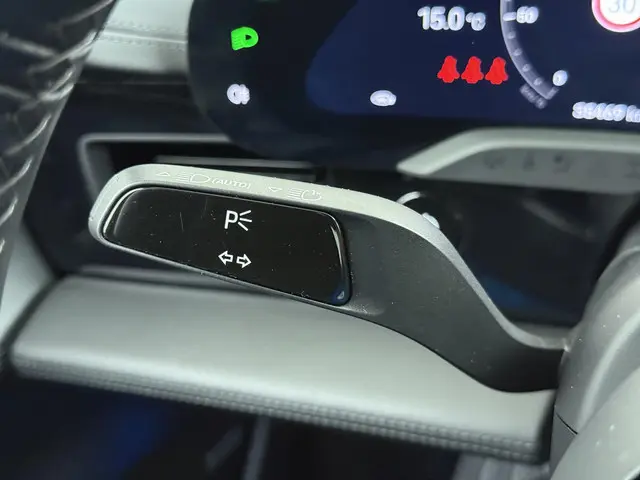 Porsche Taycan Performance 84 kWh 2021 Elektrisch 26