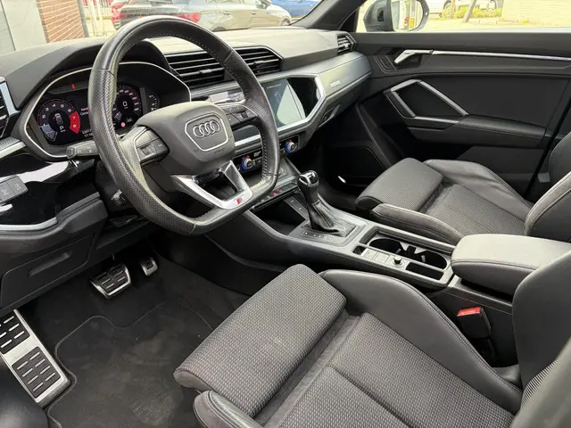 Audi Q3 35 TFSI S Line 2020 Benzine 10