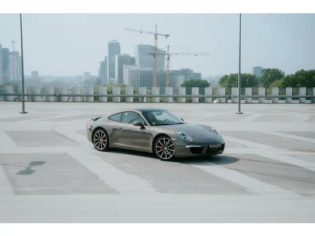 Porsche 911 3.8 Carrera S 2013 Benzine 10