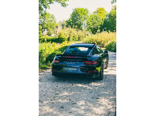 Porsche 911 3.8 Turbo S 2016 Benzine 105