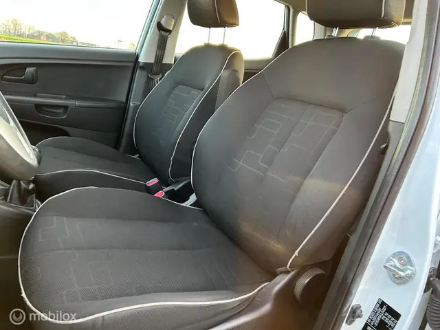 Kia Venga 1.4 CVVT Plus Pack 2013 Benzine 13